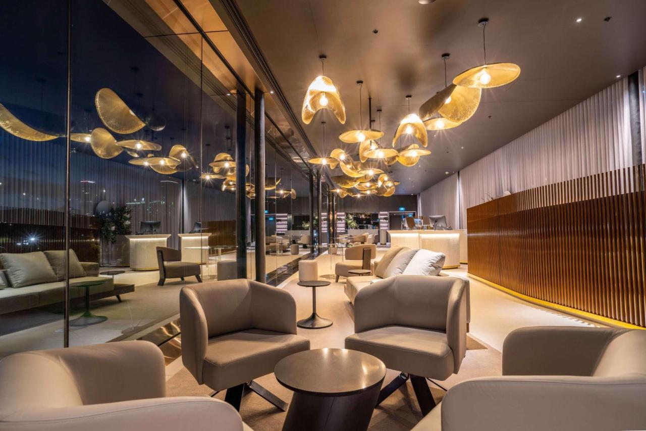 Oval Hotel At Adelaide Oval Экстерьер фото The lounge at the airport