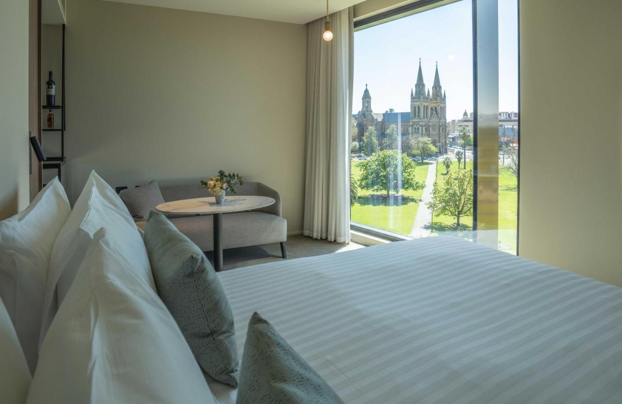 Oval Hotel At Adelaide Oval Экстерьер фото A room at the hotel